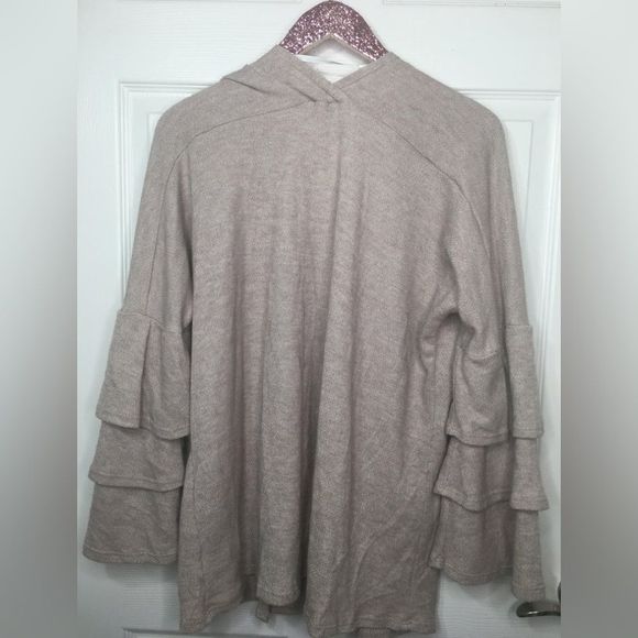 Faithful Tiered Sleeve Cardigan - Picture 2 of 2